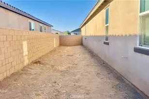 11977 Galeta, Victorville, CA 92392 - Photo 3