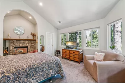 628 Grass Valley Road, Lake Arrowhead, CA 92352 - Photo 27