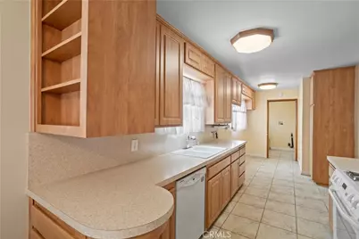 1220 W Young, Wilmington, CA 90744 - Photo 19
