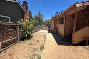329 Downey, Big Bear City, CA 92314 - Photo 33