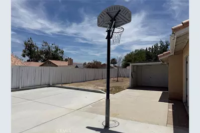 12441 Petaluma, Victorville, CA 92392 - Photo 23