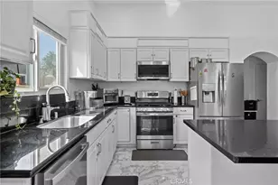 8139 Haven View Dr, Jurupa Valley, CA 92509 - Photo 9