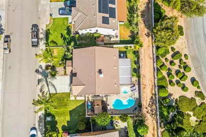 28575 Cherokee Rose, Highland, CA 92346 - Photo 43