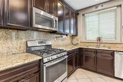 28575 Cherokee Rose, Highland, CA 92346 - Photo 15