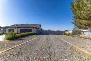 14978 Palm, Hesperia, CA 92345 - Photo 3