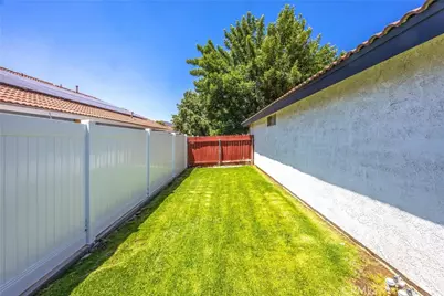 511 Lois Ln, Beaumont, CA 92223 - Photo 27