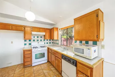 511 Lois Ln, Beaumont, CA 92223 - Photo 11