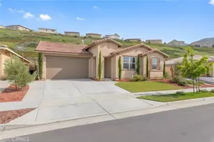 2690 Santa Fiora Dr, Corona, CA 92882 - Photo 5