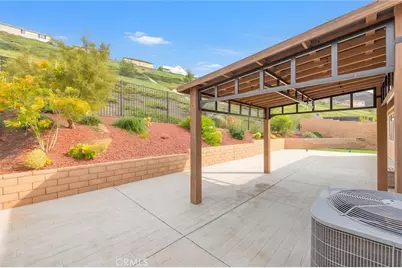 2690 Santa Fiora Drive, Corona, CA 92882 - Photo 29