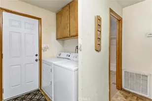 24634 Bernard Dr, Crestline, CA 92325 - Photo 21