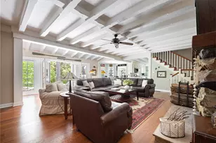 27844 Greenway Dr, Lake Arrowhead, CA 92352 - Photo 3