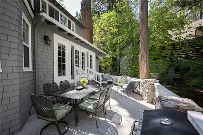 27844 Greenway Drive, Lake Arrowhead, CA 92352 - Photo 13