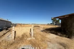 36827 Hillview Rd, Hinkley, CA 92347 - Photo 3