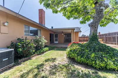 35250 Santa Rosa Drive, Yucaipa, CA 92399 - Photo 5