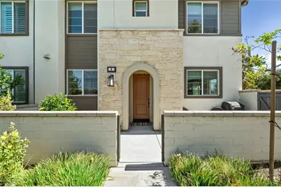3860 S Oasis Paseo #6, Ontario, CA 91761 - Photo 3