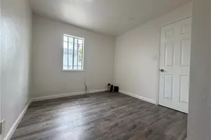1249 W 90th Pl, Los Angeles, CA 90044 - Photo 13