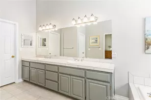 13747 Meadow View Ln, Yucaipa, CA 92399 - Photo 33