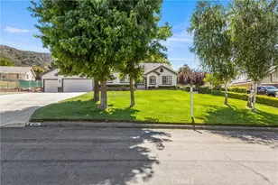 13747 Meadow View Ln, Yucaipa, CA 92399 - Photo 3