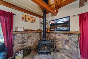 280 Wabash, Sugarloaf, CA 92386 - Photo 9