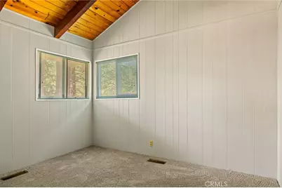 31071 Mountain Oak, Running Springs, CA 92382 - Photo 17