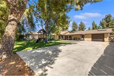9447 Stirrup Street, Jurupa Valley, CA 92509 - Photo 31