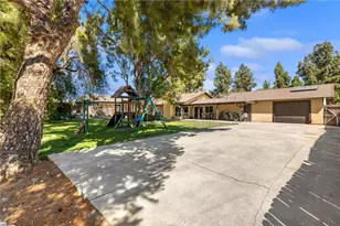 9447 Stirrup St, Jurupa Valley, CA 92509 - Photo 31