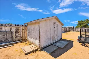 17908 Yucca, Hesperia, CA 92345 - Photo 21