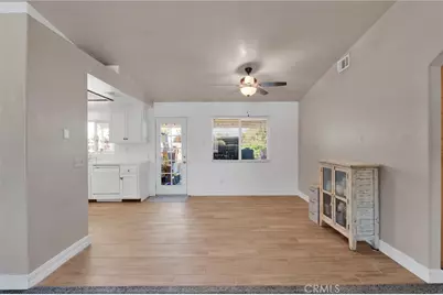 17908 Yucca, Hesperia, CA 92345 - Photo 7