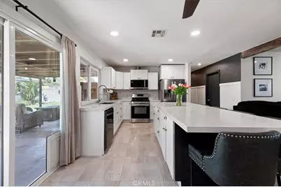 18054 Granada, Fontana, CA 92335 - Photo 33