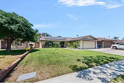 18054 Granada, Fontana, CA 92335 - Photo 5