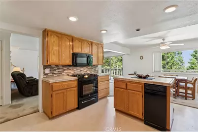 28597 Saginaw Court, Lake Arrowhead, CA 92352 - Photo 11
