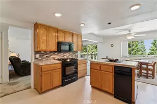 28597 Saginaw Ct, Lake Arrowhead, CA 92352 - Photo 11