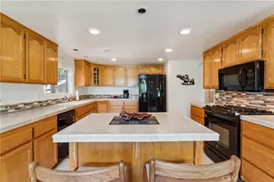 28597 Saginaw Ct, Lake Arrowhead, CA 92352 - Photo 9