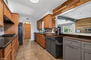 4194 Euclid Ct, Riverside, CA 92504 - Photo 9