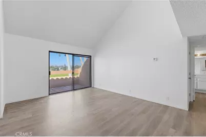 1400 W Edgehill Unit 40, San Bernardino, CA 92405 - Photo 3