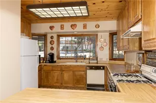696 Menlo Dr, Big Bear Lake, CA 92315 - Photo 15