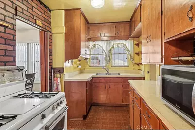 4202 Los Pinos, San Diego, CA 92113 - Photo 9