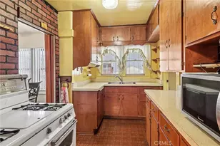 4202 Los Pinos, San Diego, CA 92113 - Photo 9