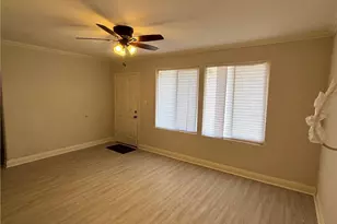 885 San Jacinto, San Bernardino, CA 92408 - Photo 9