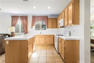 34301 Sherwood, Yucaipa, CA 92399 - Photo 19