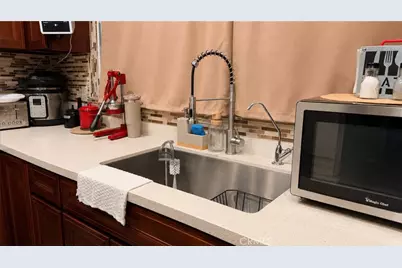 885 W Valley, Colton, CA 92324 - Photo 9