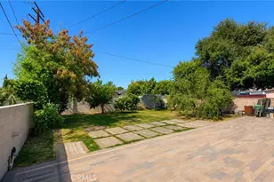 885 W Valley, Colton, CA 92324 - Photo 25