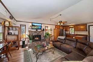 32988 Arrowbear Dr, Arrowbear, CA 92382 - Photo 13