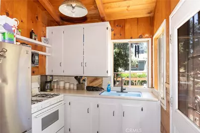 2485 Spring, Running Springs, CA 92382 - Photo 5