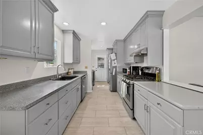 20734 Hawaiian, Lakewood, CA 90715 - Photo 9