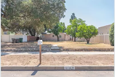 654 Edgar, Beaumont, CA 92223 - Photo 3