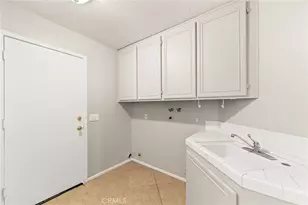 7450 Red Clover Way, Highland, CA 92346 - Photo 21