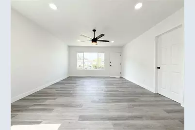718 E 103rd Place, Los Angeles, CA 90002 - Photo 23