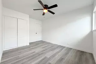 718 E 103rd Pl, Los Angeles, CA 90002 - Photo 19