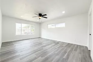 718 E 103rd Pl, Los Angeles, CA 90002 - Photo 9